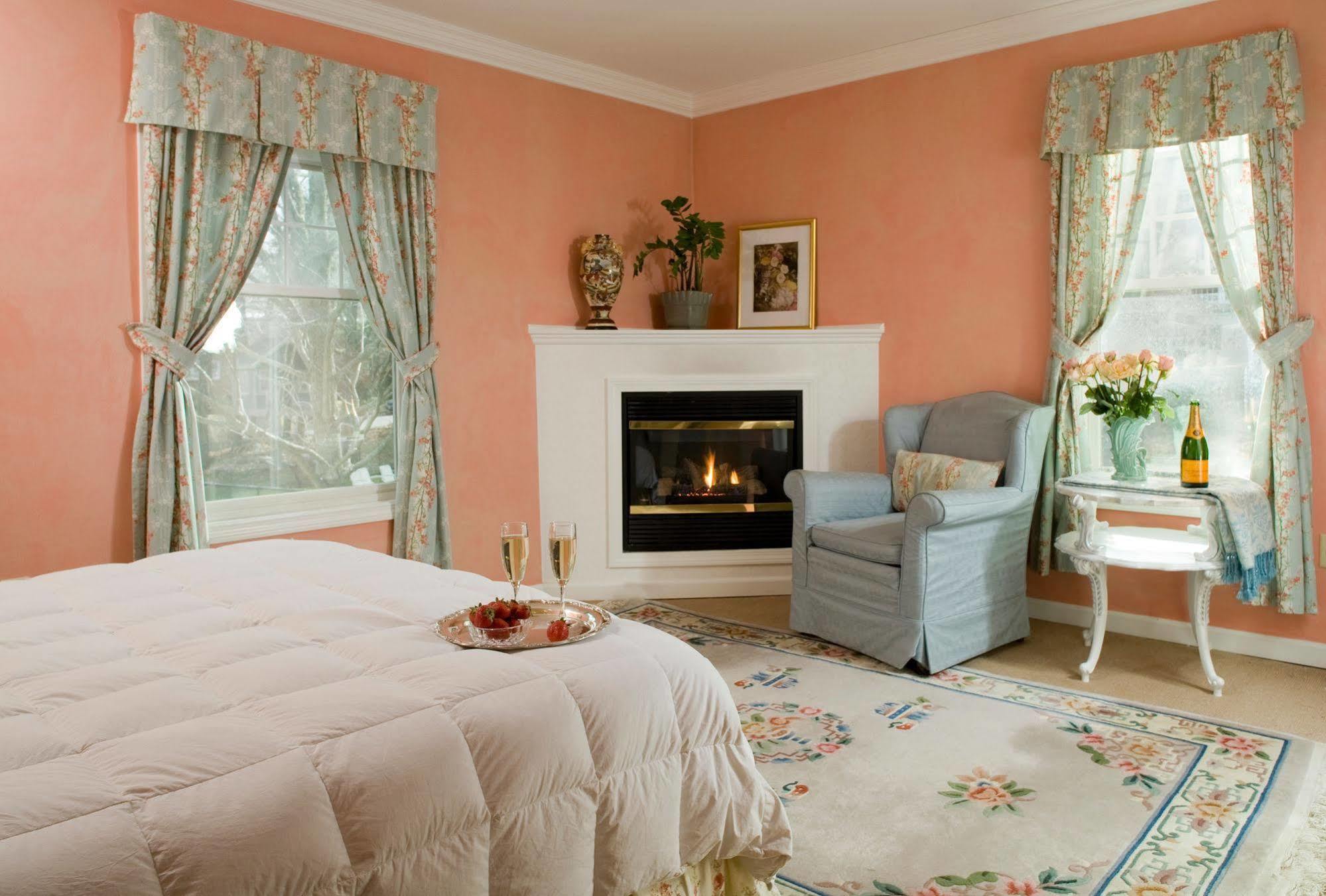 Hampton Terrace Inn Lenox Buitenkant foto